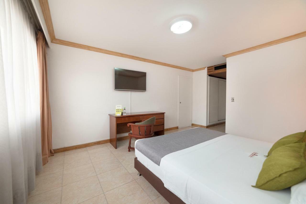 Ayenda 1235 Botero Hotel Меделин Екстериор снимка
